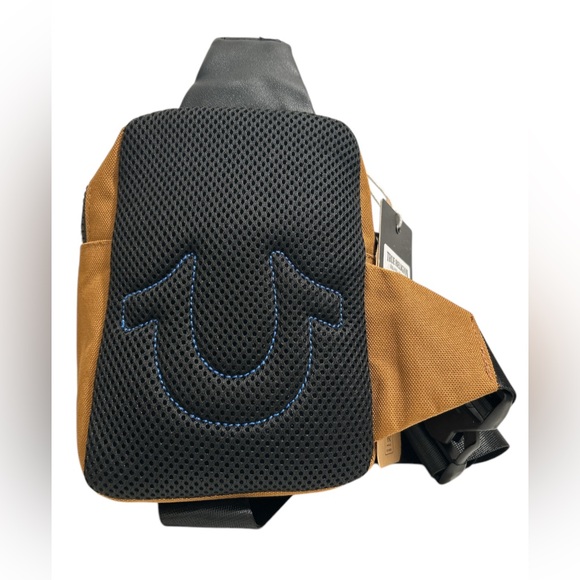 True Religion NWT Men’s Brown Sling Back Crossbody Bag - Picture 5 of 6